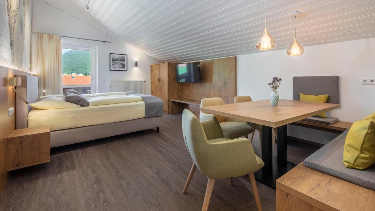Aparthotel Chiemgaufuchs - Chiemgaukarte Neu Ab Mai 2025! Інцель Екстер'єр фото